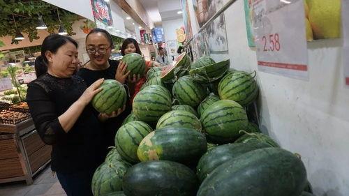 国产黑料一区在线吃瓜,揭秘网络吃瓜背后的真相与争议